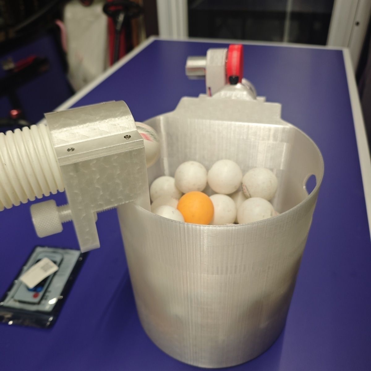 Table Tennis Net Set - Automatische tafeltennismachine Grote capaciteit pingpong-machine Draagbare